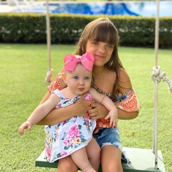 Roberto Justus posta foto da filha Rafaella Justus com irmã Vicky e encanta web