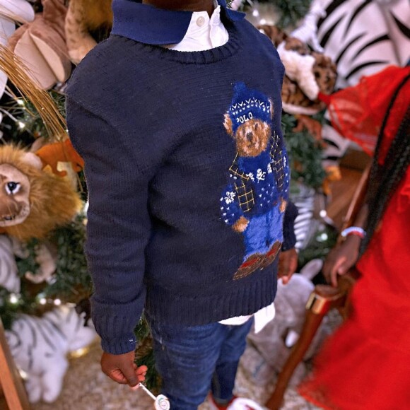 Giovanna Ewbank mostra look usado por filho Bless no Natal