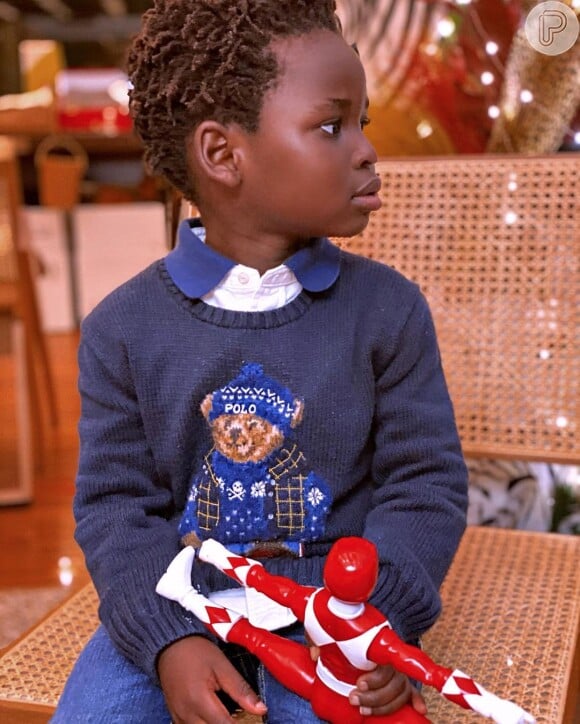 Giovanna Ewbank mostra filho Bless em foto de Natal
