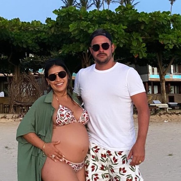 Simone está grávida de 7 meses de Maya, fruto do seu casamento com Kaká Diniz
