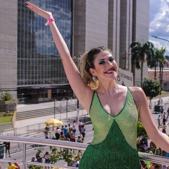 Namorado exalta Dani Calabresa: 'Um ano, meu amor! É como já te falei, se consigo fazer tudo isso por você é porque você faz eu me sentir assim! É uma troca perfeita'