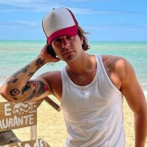 Luan Santana organizou festas privadas em suíte de luxo em Trancoso, na Bahia