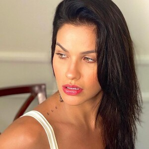 Andressa Suita surgiu sexy em fotos no Rio de Janeiro