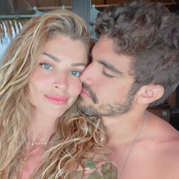 Caio Castro contou como foi o início da relação com Grazi Massafera