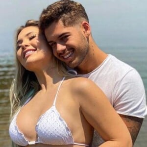 Virgínia Fonseca dispensa roupa e impressiona em foto na gravidez