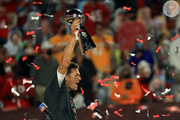 Tom Brady conduziu o Tampa Bay Buccaneers na vitória sobre o Kansas City Chiefs no Super Bowl LV