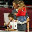 Tom Brady c omemorou o título do Tampa Bay Buccaneers com os filhos 