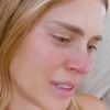 Carolina Dieckmann faz vídeo chorando assistindo cena icônica de 'Laços de Família'