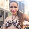 Anitta já se fantasiou da personagem Bebel, prostituta interpretada por Camila Pitanga na novela 'Paraíso Tropical', da TV Globo