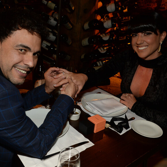 Graciele Lacerda e Zezé Di Camargo ficaram noivos em 12 de junho de 2017