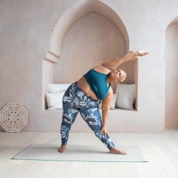 Quer praticar yoga? Confira benefícios para começar já!