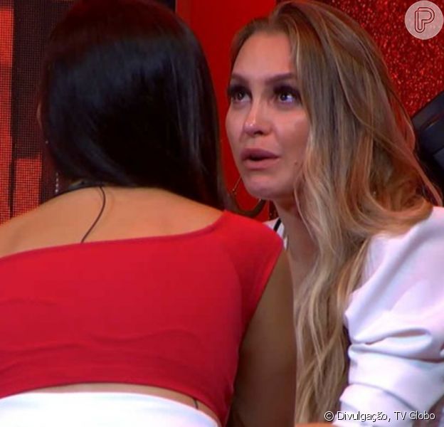 'BBB 21': Carla Diaz chora em desabafo à Juliette após ser chamada de sonsa por Viih Tube