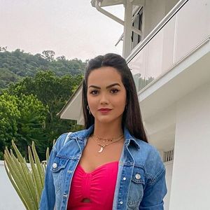 Suzanna Freitas está fazendo tratamento com laser no pós-cirúrgico: 'Minha cicatrização já é muito boa'