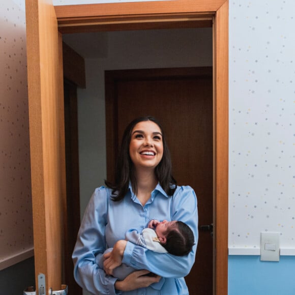 Irmã de Andressa Suita, Luara Suita tem 22 anos e foi mãe pela 1ª vez