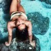 Anitta soltou a voz no karaokê em Miami