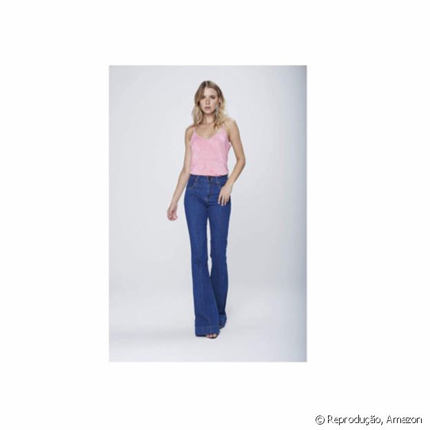 Calça jeans flare da Damyller está disponível na Amazon