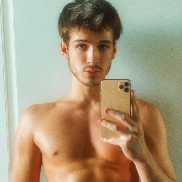 Nude de João Guilherme Ávila vaza e gera polêmica nas redes sociais