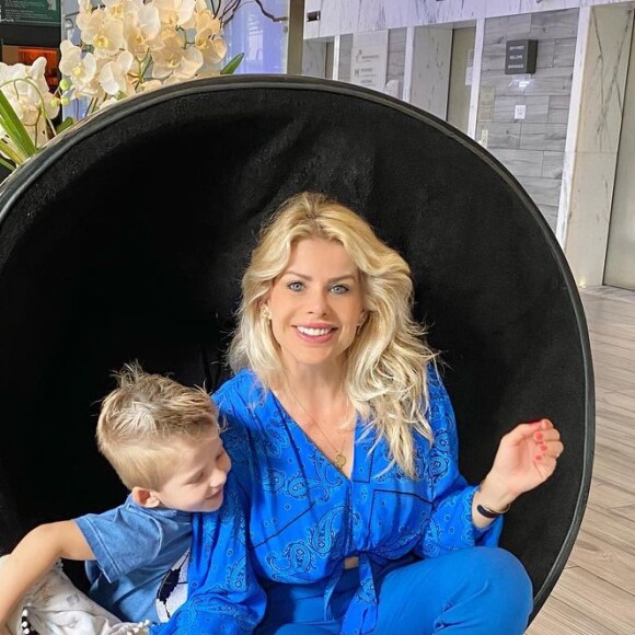 Amaury Nunes foi reconhecido como pai de Enrico, filho de Karina Bacchi