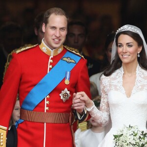 Buquê de noiva de Kate Middleton tinha flor que homenageava Príncipe William