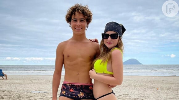 Sophia Valverde passou fim de semana na praia com Igor Jansen e fã disparou: 'Já era para ter assumido (namoro) há muito tempo'