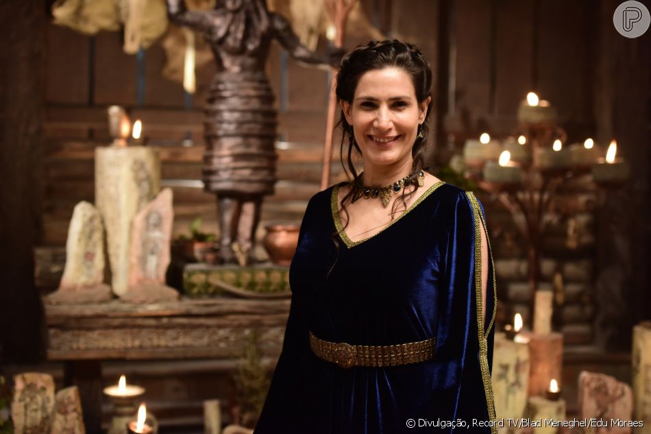 Novela 'Gênesis' Najla (Virginia Cavendish) fica interessada em Gate