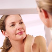 Cuidados com a pele madura no inverno: 4 conselhos valiosos de dermatologista
