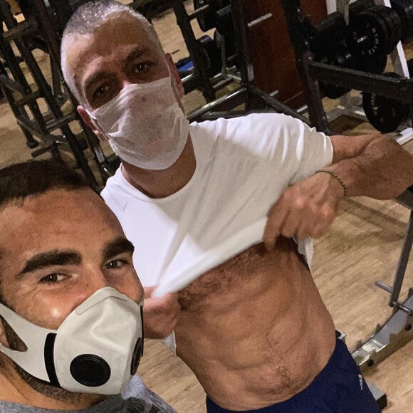 Fábio Assunção emagreceu 27 kg antes de começar a definir o corpo