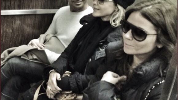 Giovanna Antonelli e Guilhermina Guinle andam de metrô em Nova York