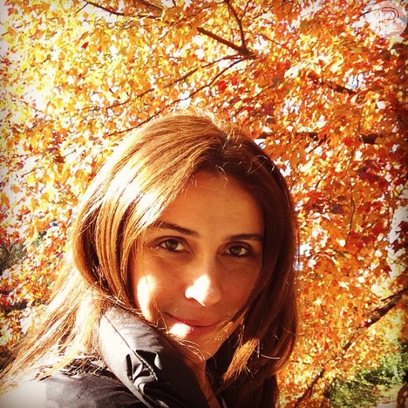 Giovanna Antonelli mostra as cores do outono em Nova York