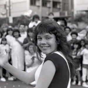 Simony ficou conhecida ao participar do programa de Raul Gil na infância e no fim dos anos 1980 foi contratada do SBT