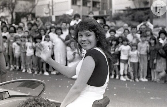 Simony ficou conhecida ao participar do programa de Raul Gil na infância e no fim dos anos 1980 foi contratada do SBT