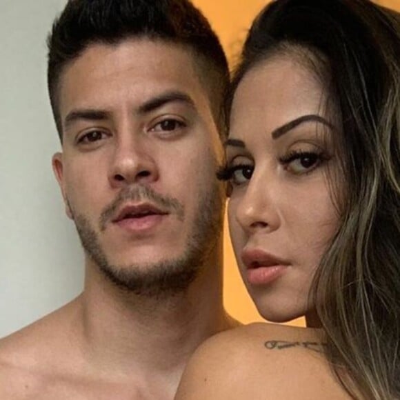 Mayra Cardi e Arthur Aguiar vivem idas e vindas em relacionamento, mas filho da influenciadora não aprova relação