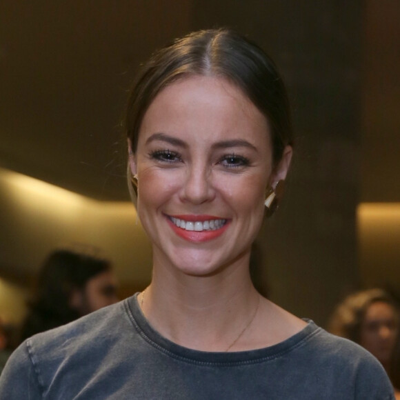 Paolla Oliveira e Diogo Nogueira foram clicados em padaria pela primeira vez juntos