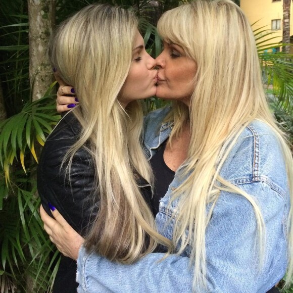 Monique Evans disse que decisão é para o bem do bebê