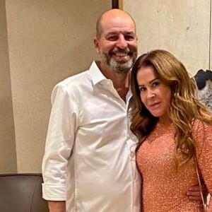 Zilu posta vídeo raro e inédito com o namorado, o empresário Antonio Casagrande, com quem mora na Flórida