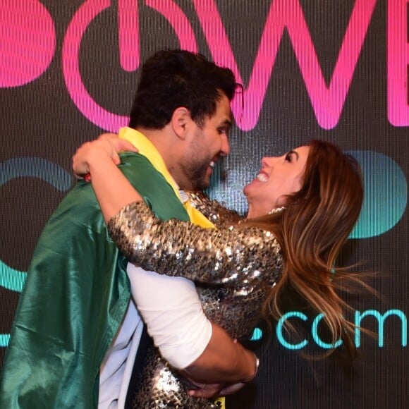 Nicole Bahls e Marcelo Bimbi venceram o 'Power Couple Brasil 4' em 2019