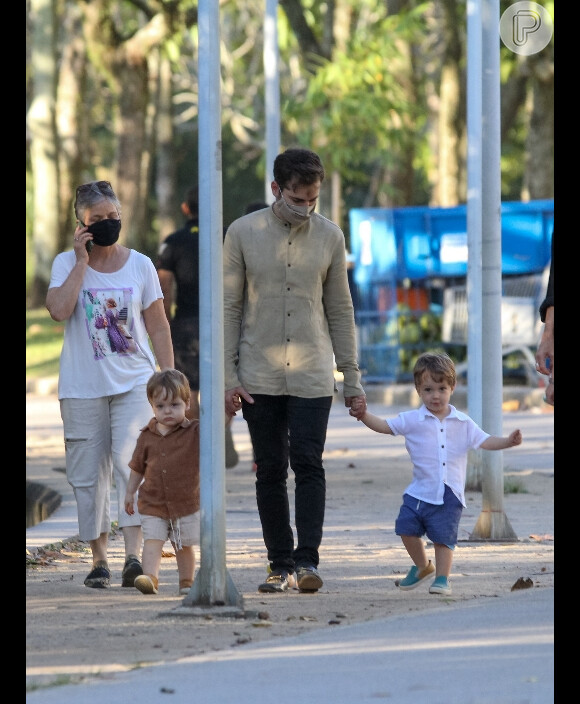 Os filhos de Paulo Gustavo e Thales Bretas, Romeu e Gael, também terão lugar no desfile em homenagem ao ator