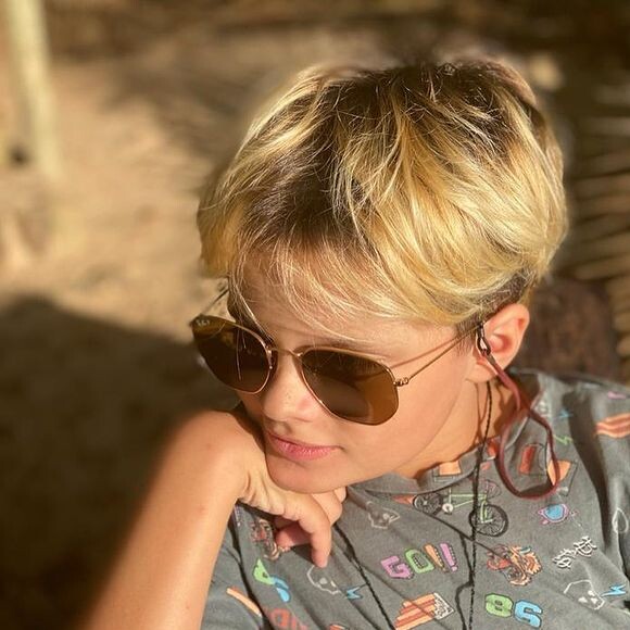 Ana Maria Braga exibe neto, Bento de cabelo pintado: 'entrou para a turma dos loiros'