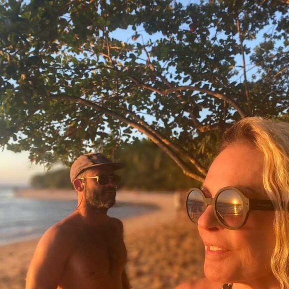 Filho de Ana Maria Braga aparece sem camisa e viraliza na web novamente: 'Gato!'