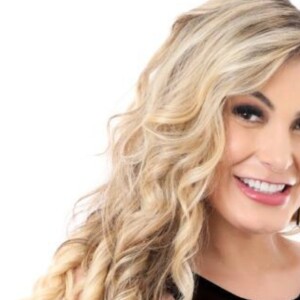 Gravidez deAndressa Urach foi anunciada pelo marido, Thiago Lopes