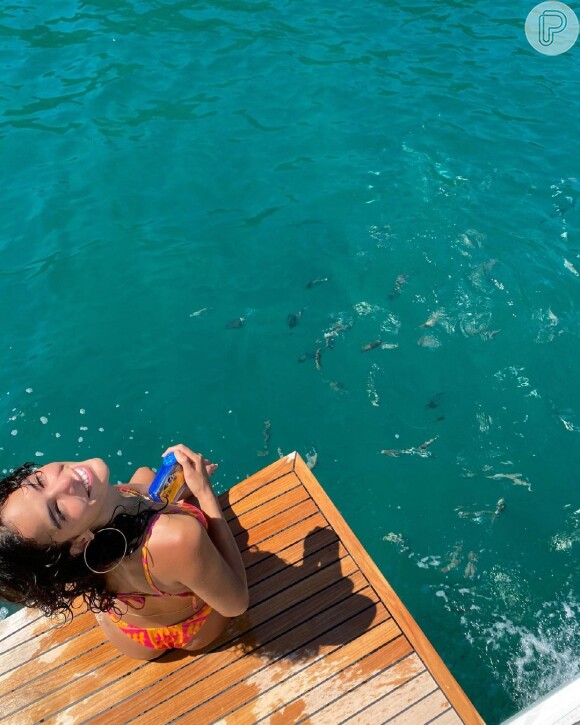 Bruna Marquezine retomou as gravações para nova série da Netflix, 'Maldivas', em que vive papel de patricinha rica da elite do Rio de Janeiro