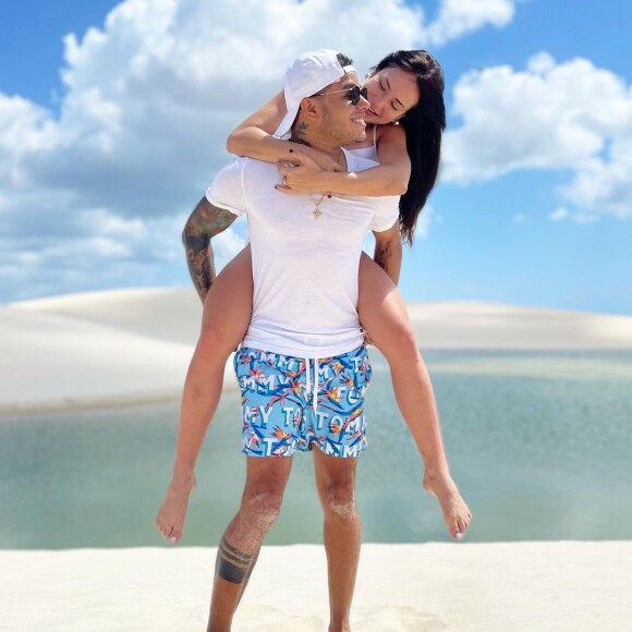 Gabi Martins e Tierry oficializaram o namoro em janeiro deste ano