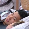 Pyong e Antonela aparecem na mesma cama em episódio de 'Ilha Record' e web repercute