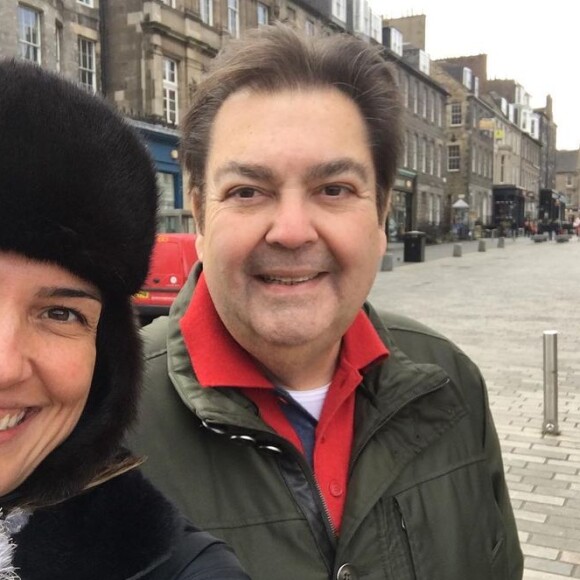 Luciana Cardoso atualizou estado de saúde de Faustão após operação