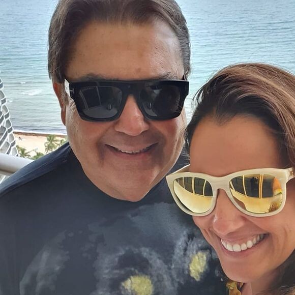 Faustão fez cirurgia para remover cateter em diálise: 'Já teve alta', garantiu sua mulher, Luciana Cardoso