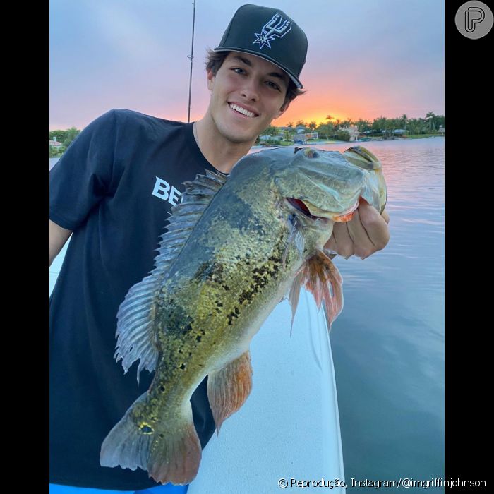 Griffin Johnson, affair de Anitta, tem a pescaria como hobby Purepeople