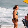 Cissa Guimarães, de 64 anos, mora na Gávea, próximo à praia de Ipanema, onde curtiu mergulho de biquíni, e também ao acidente que levou a morte do filho, Rafael Mascarenhas