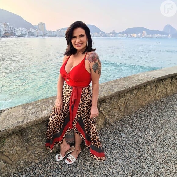 'A Fazenda 13': Solange Gomes já saiu do Rio de Janeiro para o pré-confinamento do reality show em São Paulo, mas não justificou sua ida à cidade