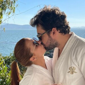 Maiara e Fernando Zor chegaram a se 'casar' em live junina