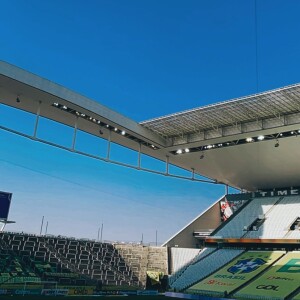 Nova namorada de Neymar, Bruna Biancardi esteve no jogo do Brasil contra a Argentina